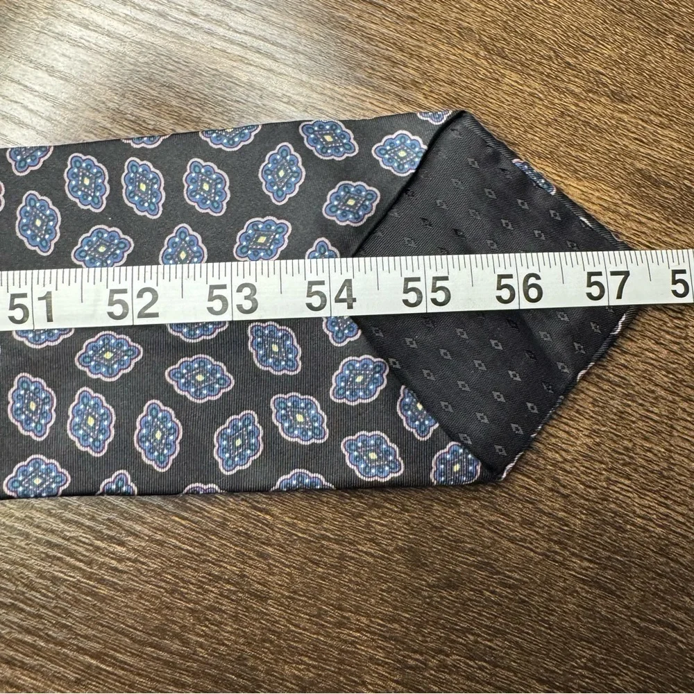 Oscar De La Renta Mens Silk 4